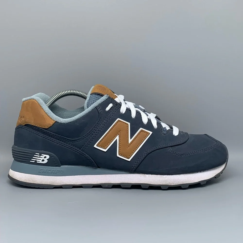 New Balance Navy and Brown Sneakers - Picture 5 of 10
